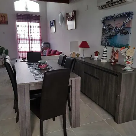 Maison De Vacances A 